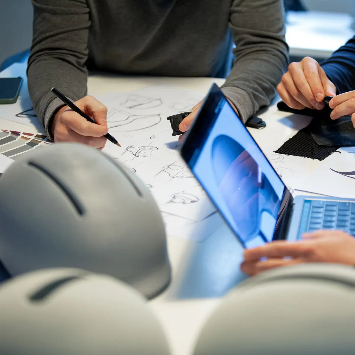 UNIT 1’s AURA Helmet Wins Major Product Design Awards